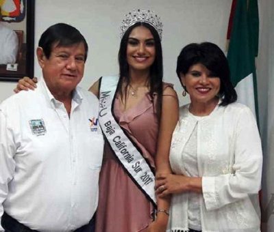 Alcalde Felicita a Miss BCS Por Reconocer Sus Raíces Comundeñas