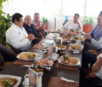 Grupo Madrugadores Se Reune Con Alcalde Humberto Gutiérrez