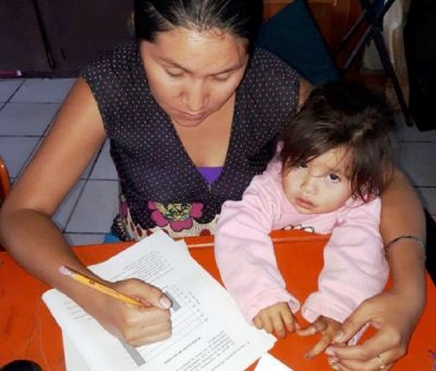 Más de Mil 500 Madres de Familia Estudian en el IEEA