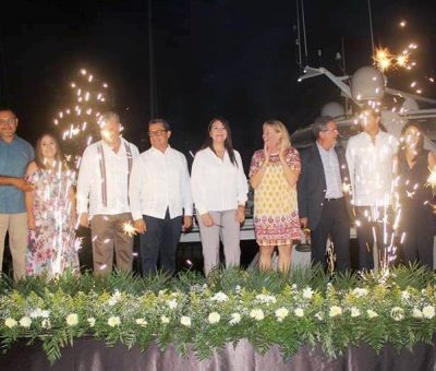 Alcaldesa de Loreto en Inauguración del Complejo Turístico “Marina Puerto Escondido”
