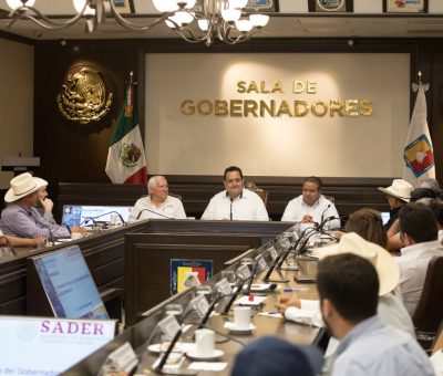 Encabeza Gobernador Carlos Mendoza y Víctor Villalobos Encuentro con Productores  Agropecuarios 